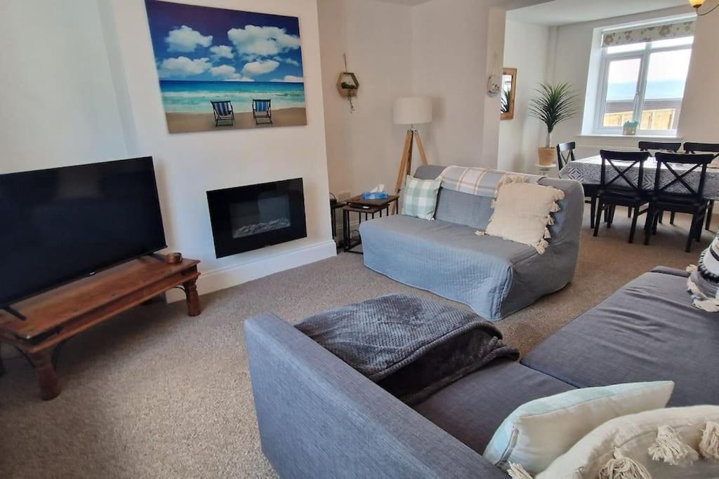 Vila Akwa A Modern Seaside Gem Staithes Exteriér fotografie