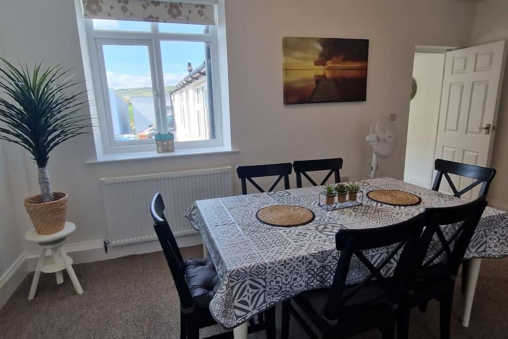 Vila Akwa A Modern Seaside Gem Staithes Exteriér fotografie